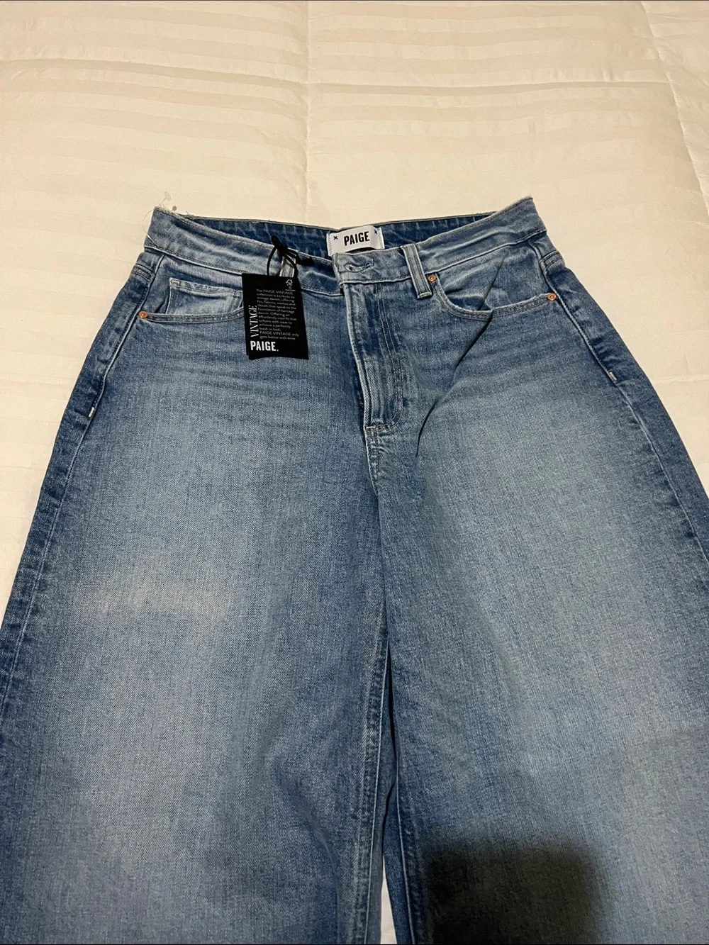PAIGE Harper Wide-Leg Jeans in Medium Blue - Picture 8 of 17